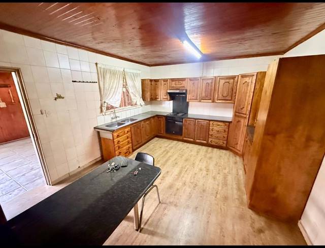 3 BEDROOM HOUSE FOR SALE IN VANDERBIJLPARK CW 1